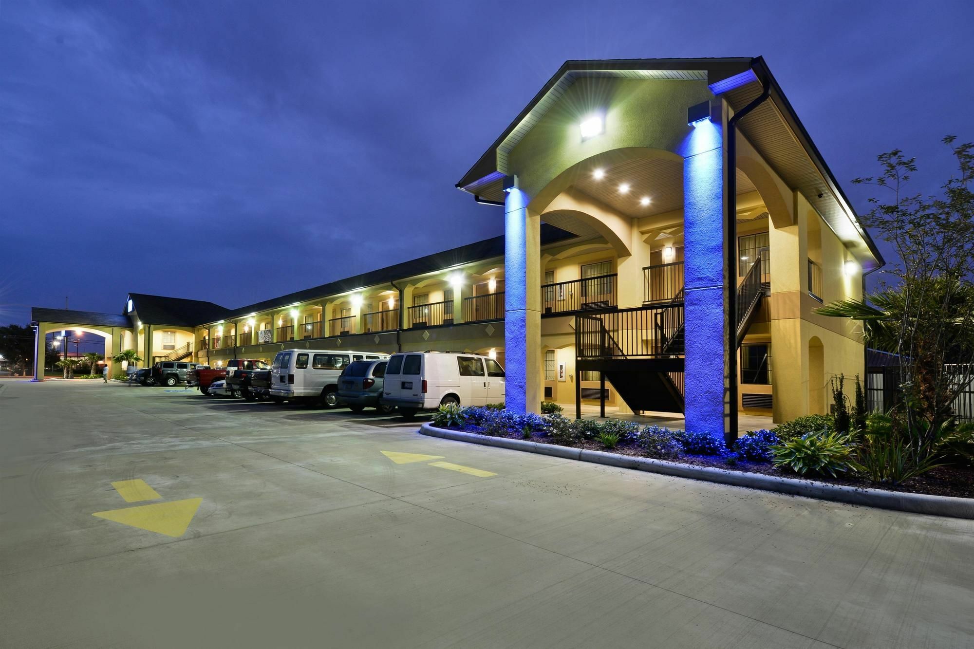 Americas Best Value Inn Lake Charles Interstate 210 Dış mekan fotoğraf