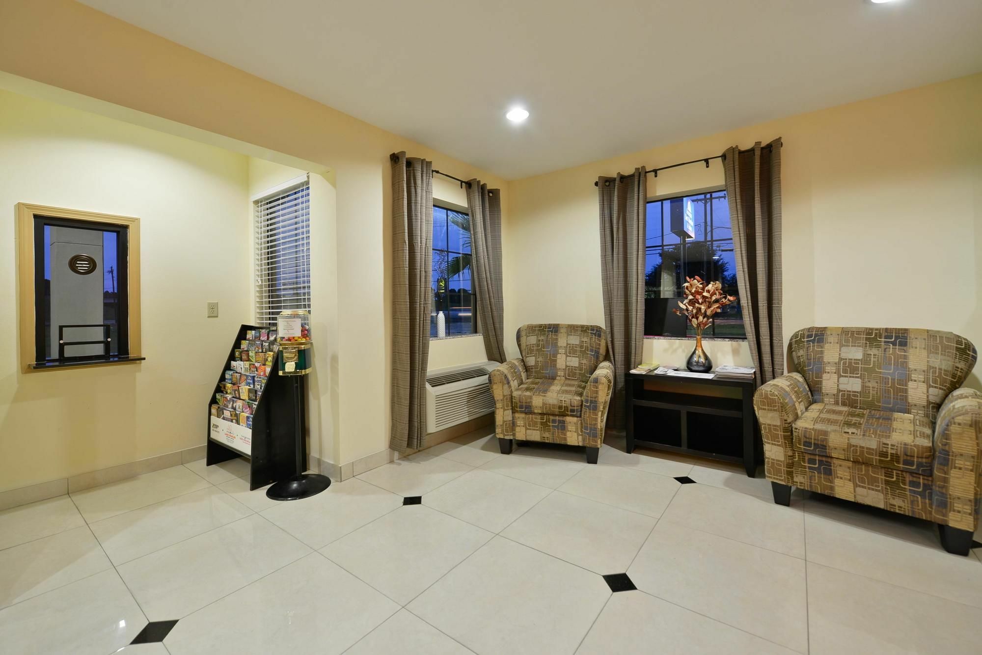 Americas Best Value Inn Lake Charles Interstate 210 İç mekan fotoğraf
